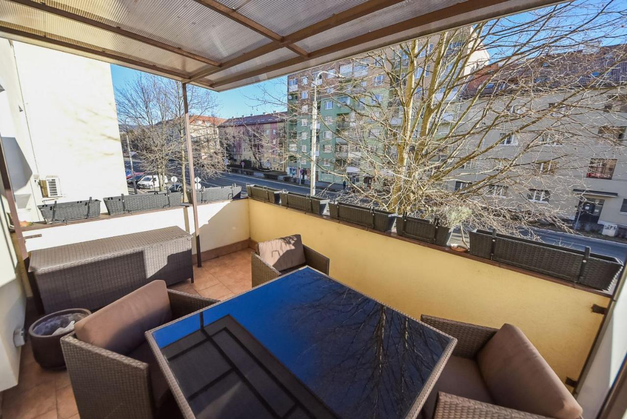 City Komfort Terrace Кошице Экстерьер фото